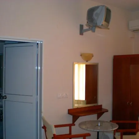 Pfaffenhofen * Βρασνά